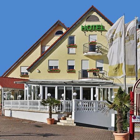 Hotel Bauschheimer Hof Russelsheim Bagian luar foto