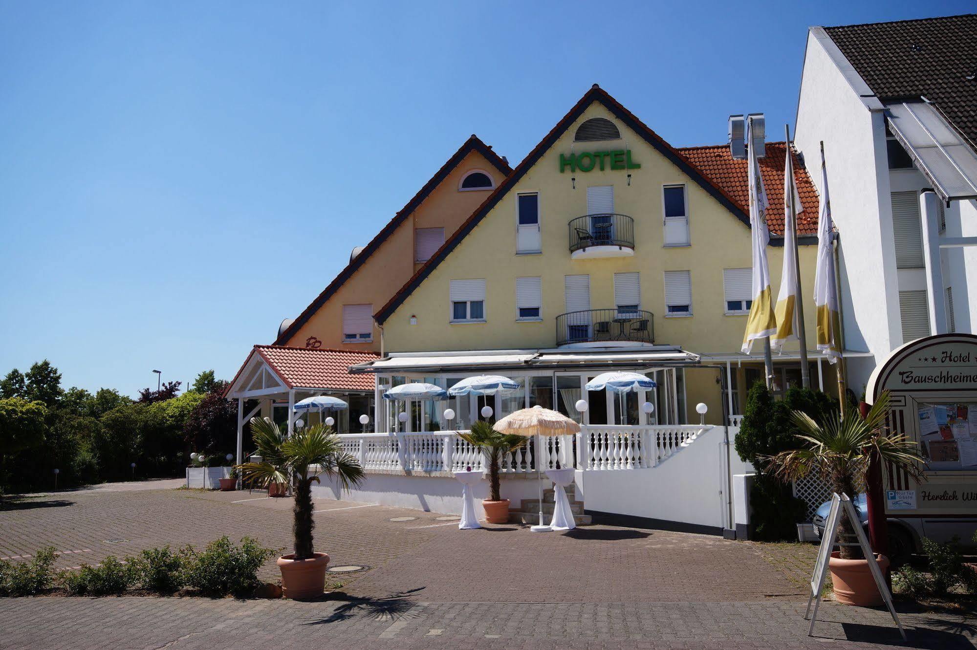 Hotel Bauschheimer Hof Russelsheim Bagian luar foto